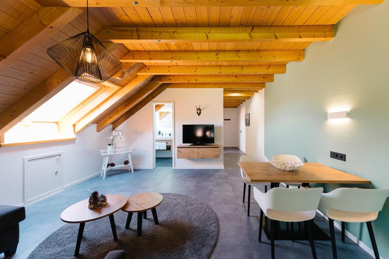 סימונסבאל Moderne 2 Zi.-Fewo Blackforestart Naehe Freiburg מראה חיצוני תמונה